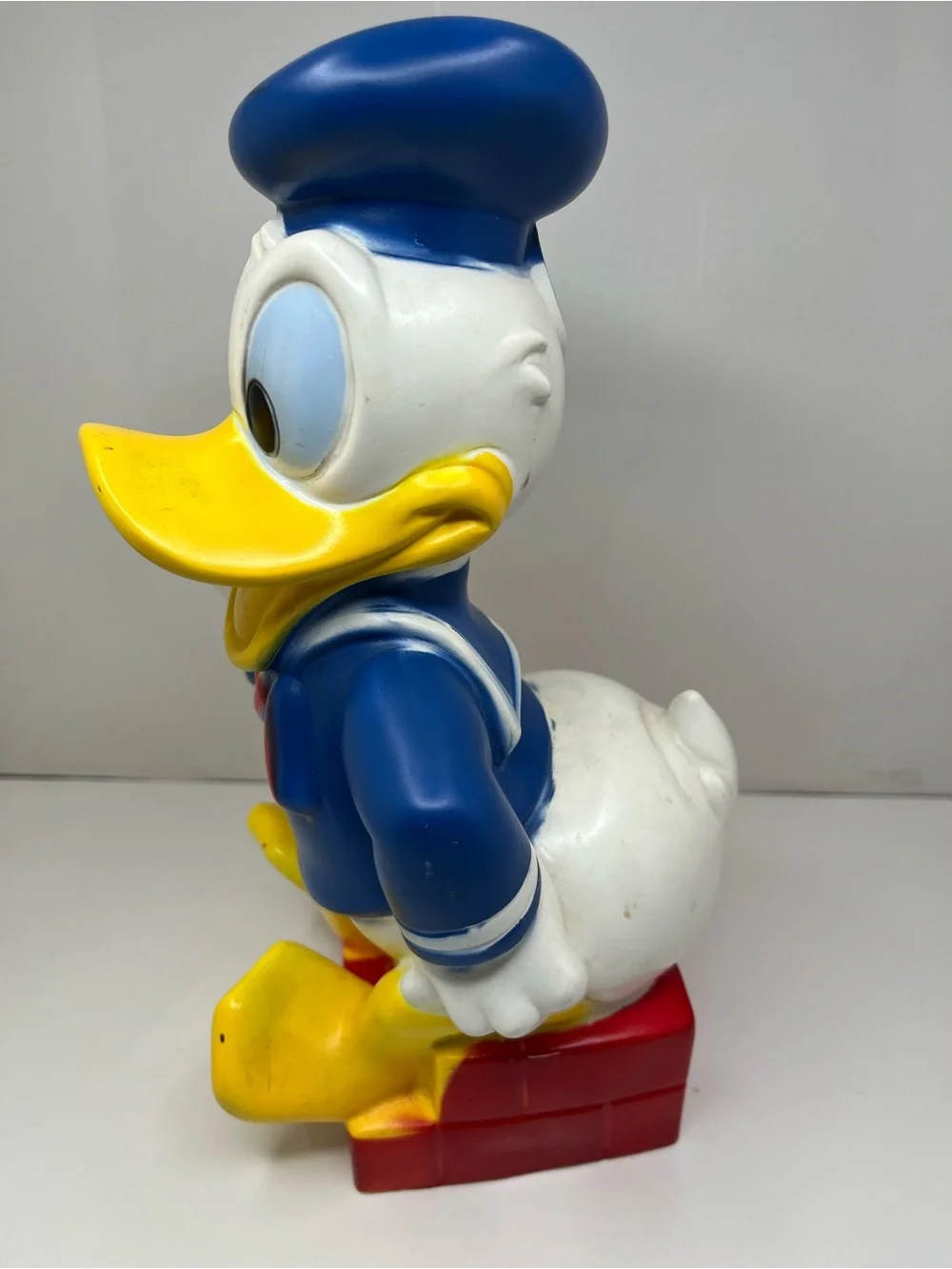 Vintage 1970's Walt Disney DONALD DUCK 11